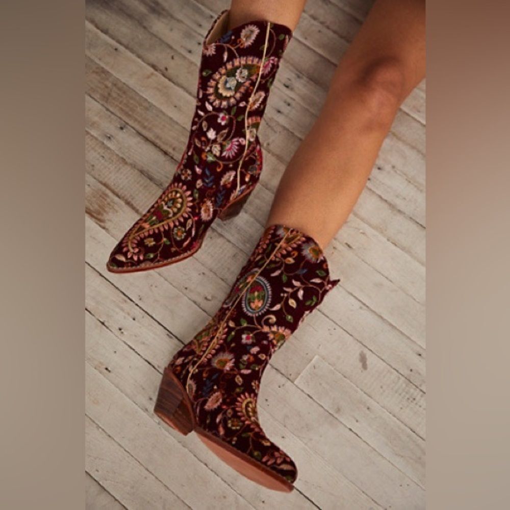 Newmomo Newyorkevy Embroideredvelvetboots — image 2 of 8